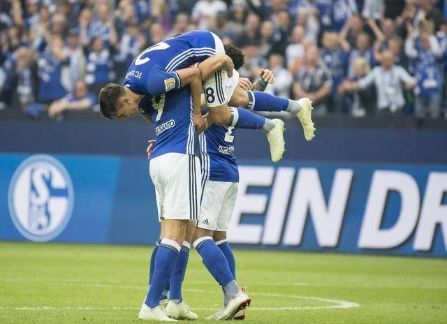 od体育培训-施密特终结连败,沙尔克主场战胜莱比锡(沙尔克vs斯图加特比分)